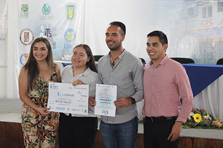 Concluyó en Nuevo Casas Grandes el Seminario de Innovación y Sostenibilidad en el Turismo, que reunió a autoridades, empresarios y estudiantes en conferencias y talleres para impulsar un turismo más competitivo y responsable.