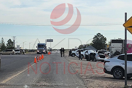 Habitantes y automovilistas denunciaron abusos y extorsiones de la Policía Federal Ministerial en El Entronque, donde los agentes instalan retenes de manera aleatoria en la carretera hacia Puerto Palomas.