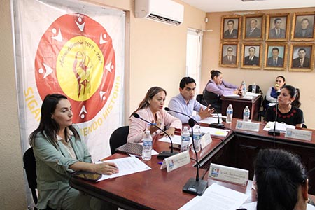 El Ayuntamiento de Nuevo Casas Grandes aprobó acciones para mejorar la infraestructura vial en colonias, con apoyo de la presidenta Edith Escárcega.