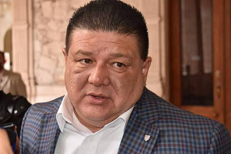 El comandante de la AEI, Miguel Adolfo Lozoya Ramos, resultó herido tras intentar detener a sujetos que irrumpieron en su vivienda en la zona Noroeste.
