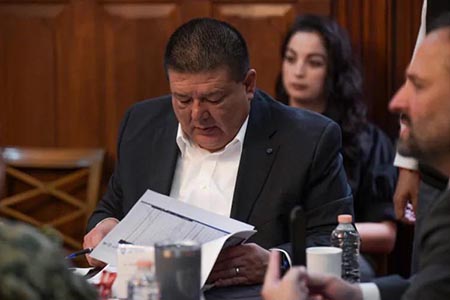 En Palacio de Gobierno se realizó la Mesa de Seguridad, donde autoridades estatales y federales acordaron reforzar operativos conjuntos en Chihuahua.
