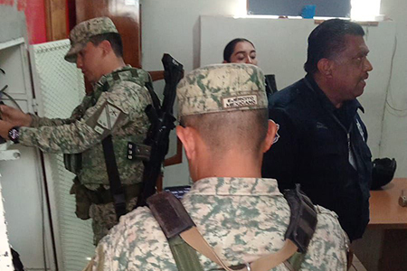 La SSPE realizó una inspección extraordinaria en la Policía Municipal de Gran Morelos y aseguró cargadores de diversos calibres para su resguardo.