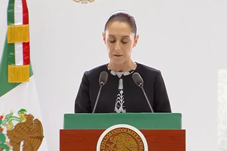 Avitia celebró el aumento salarial del 10% a maestros de educación básica y reformas que facilitan cambios de adscripción en el magisterio.