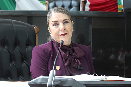 La diputada Rosana Díaz pidió a la Secretaría de Seguridad Pública Estatal un informe sobre los accidentes viales en Chihuahua y las medidas de prevención implementadas.