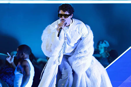 Donald Trump calificó de “ridícula” la elección de Bad Bunny para el show del Super Bowl 2026, pese a admitir que nunca ha oído hablar del artista puertorriqueño.