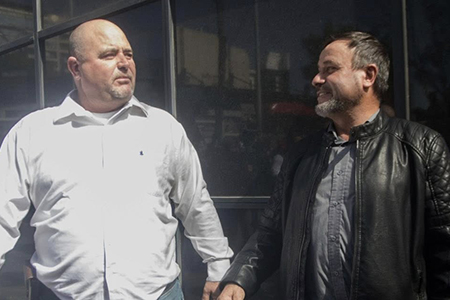 La comunidad LeBarón anunció que se unirá al paro nacional de agricultores y transportistas. Adrián LeBarón dijo que luchan por el campo, el agua y la seguridad. Afirmó que las acciones no son contra la gente, sino por todas las familias.