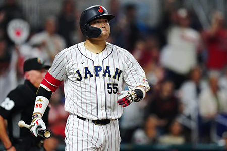 Munetaka Murakami, Kazuma Okamoto, Tatsuya Imai y Kona Takahashi podrían revolucionar el mercado de la MLB. Su talento ofensivo y de pitcheo atrae a múltiples franquicias que buscan reforzar sus rosters con estrellas niponas listas para destacar.