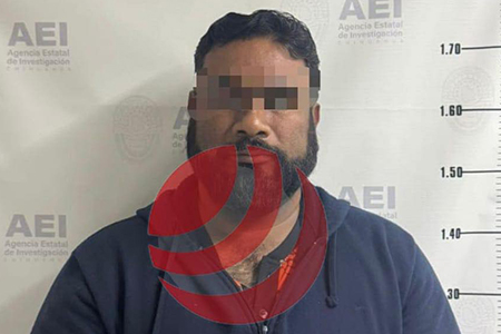La captura de un director de primaria en Casas Grandes por presunto abuso sexual infantil generó alarma en la comunidad. La AEI realizó la detención y el hombre quedó bajo proceso legal.