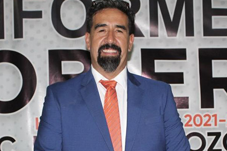 La Fiscalía investiga el homicidio del exalcalde Lauro O. G. en Ignacio Zaragoza, localizado sin vida dentro de una camioneta con heridas de arma de fuego.