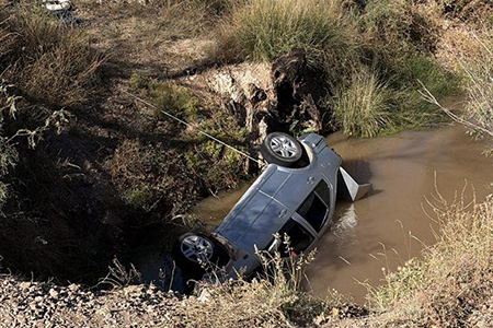 La mujer hallada sin vida en la Laguna Fierro fue identificada como Blanca Estela M. M.; la Fiscalía investiga las causas del accidente.