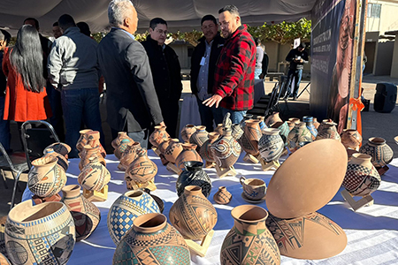 Internos del CERESO 5 concluyeron un curso de cerámica Paquimé impartido por ICATECH con apoyo municipal, impulsando cultura y reinserción social.