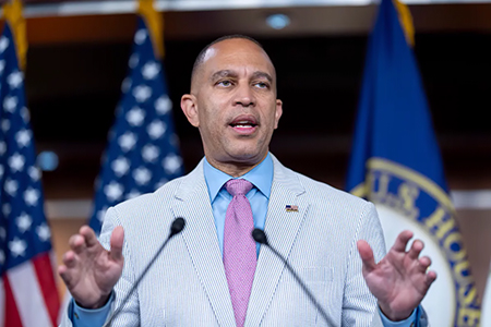 La Cámara de Representantes de EE.UU. se alista para votar si desclasifica los archivos de Jeffrey Epstein, en un proceso que pone a prueba la transparencia, ética institucional y los vínculos de poder que rodean al caso.