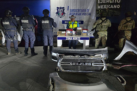 La SSPE desmanteló el Yonke Gutiérrez en Buenaventura, asegurando autos robados, autopartes alteradas y municiones. Hay un detenido tras el operativo.