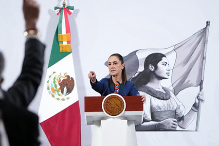 Claudia Sheinbaum confirmó que se someterá a la revocación de mandato, destacando que es un mecanismo constitucional y parte de los compromisos del movimiento.