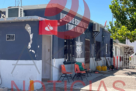 Un hombre fue encontrado sin vida por heridas de arma blanca en Janos; la AEI detuvo en flagrancia a un presunto responsable y aseguró un cuchillo.