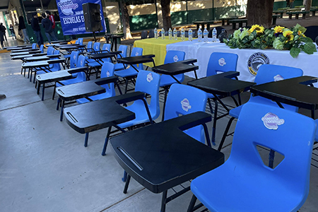 Con una inversión de 5 millones de pesos, el CBTa 112 inauguró nuevas aulas, módulos de baños y recibió mobiliario para incrementar su matrícula estudiantil.