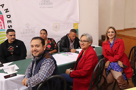 Casas Grandes reunió a autoridades y ciudadanía en mesas de trabajo para avanzar en el Plan de Desarrollo Urbano Municipal, un documento clave para el crecimiento ordenado, la movilidad, el medio ambiente y la vivienda.