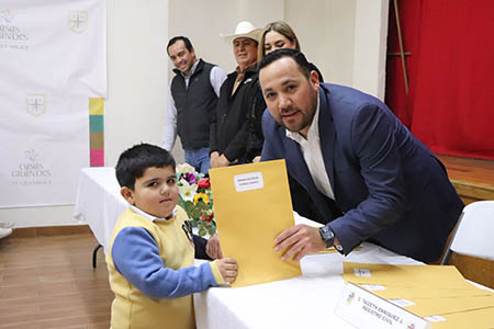 Casas Grandes entregó 53 actas de doble nacionalidad mediante Soy México, con el Ayuntamiento cubriendo totalmente el trámite para apoyar a las familias.