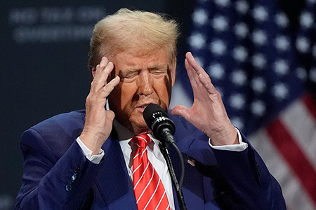 La salud de Donald Trump ha generado preocupación y especulación en Estados Unidos, luego de recientes apariciones públicas que despertaron dudas sobre su condición física.