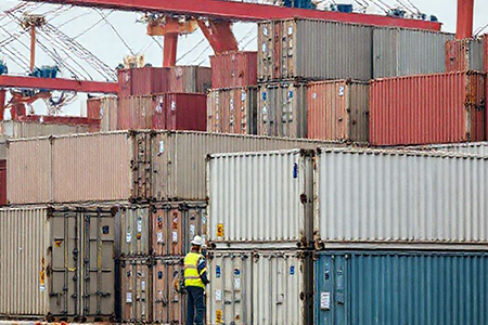 México anunció aranceles del 50% a importaciones de China para proteger la industria nacional y reequilibrar la balanza comercial bajo el gobierno de Claudia Sheinbaum.