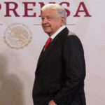 La refinería Olmeca en Dos Bocas reducirá la importación de combustibles en México del 90% al 10%, según López Obrador.