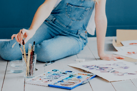Descubre cómo el arte puede impulsar tu crecimiento personal y mejorar tu bienestar emocional a través de la autoexpresión y la creatividad.