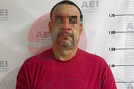 Agentes de la AEI detienen a Manuel D.G. en Nuevo Casas Grandes por fraude en venta de terrenos en Ascensión, tras cateos y una investigación exhaustiva.