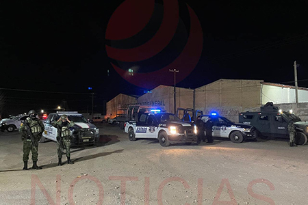 Sedena se enfrenta a civiles armados en la sierra del Caracol, Casas Grandes. Tres detenidos, uno herido, y arsenal incautado, incluyendo lanzagranadas y granadas. Conoce los detalles.