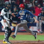 Charros de Jalisco vencieron 2-1 a Cardenales de Lara en la Serie del Caribe 2025. México mantiene su invicto y sigue en la lucha por el título en Mexicali. Wielansky anotó la carrera del triunfo.