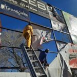 El Departamento de Servicios Públicos realiza mantenimiento en el estadio Luis Cobos Huerta, preparándolo para el torneo regional de béisbol en Nuevo Casas Grandes.