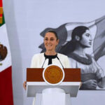 Claudia Sheinbaum envió al Congreso reformas para prohibir la reelección y el nepotismo. Conoce los detalles de estas iniciativas que buscan fortalecer la democracia.