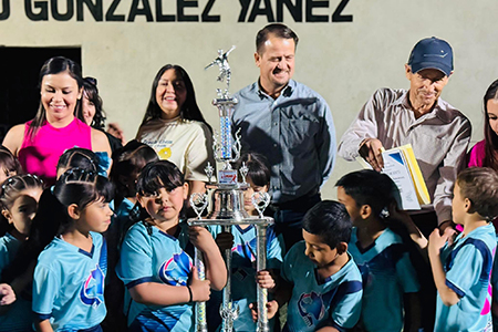 Galeana vivió una emotiva premiación de fútbol infantil con entrega de trofeos y reconocimientos a jóvenes talentos.