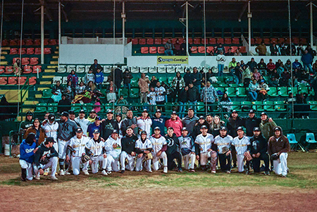 Los Halcones de la UT Paquimé lograron su pase a la final del béisbol regional, cumpliendo la visión del exrector Iván Ortega "Toka". Un triunfo construido con esfuerzo y pasión.