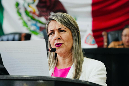 Diputados Rosana Díaz y Guillermo Ramírez proponen tipificar penalmente el fraude hacia mujeres vendedoras de vales en Chihuahua, un esquema que genera deuda, coacción y violencia económica.