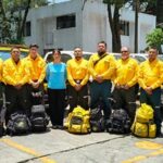 Conafor envía brigada Mezontepec desde CDMX para reforzar combate de 23 incendios forestales activos en la Sierra de Chihuahua, con tareas de brechas cortafuego, quemas y coordinación técnica.