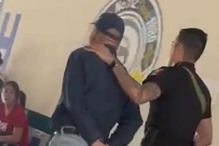 Familia denuncia omisión del CBTA 112 tras agresión de conserje a alumno con navaja. No se brindó atención médica ni se notificó a los padres. Autoridades escolares guardan silencio.