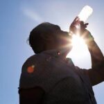 IMSS Chihuahua alerta por el golpe de calor y brinda recomendaciones para evitar riesgos, sobre todo en niños, adultos mayores y personas con sobrepeso, ante las altas temperaturas.