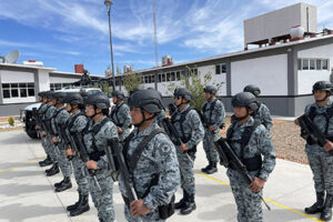 Inauguran edificio de la Guardia Nacional en Ignacio Zaragoza, Chihuahua. Con capacidad para 120 elementos, fortalecerá la seguridad en la región. Autoridades estatales y federales asistieron.
