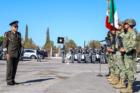 Alberto Miguel Rodríguez Granada asumió este martes el mando de la 5a Zona Militar en Chihuahua; el acto fue encabezado por la XI Región Militar y contó con presencia de autoridades estatales.