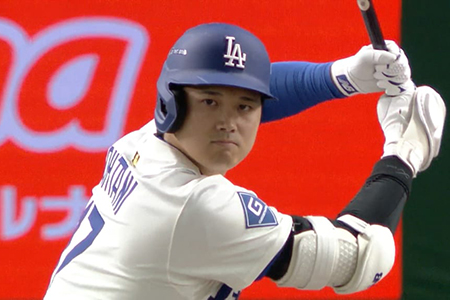 Shohei Ohtani lanza por primera vez desde su cirugía y conecta su 18º jonrón, aunque los Dodgers pierden ante los Mets.