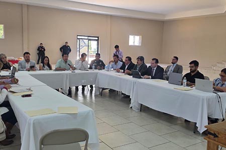 En Galeana se realizó una Mesa de Seguridad con participación de Fiscalía, SSPE, FICOSEC y sociedad civil para fortalecer estrategias contra el delito y mejorar la atención a víctimas.