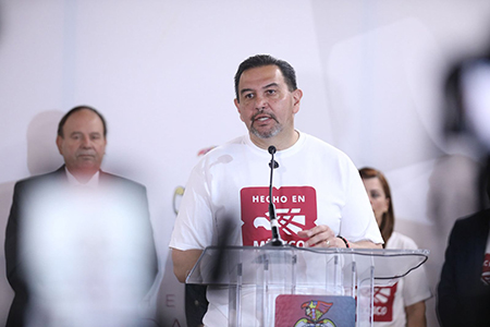 Ciudad Juárez alberga el relanzamiento del distintivo "Hecho en México", que busca aumentar el consumo nacional al 70% y apoyar a productores locales.