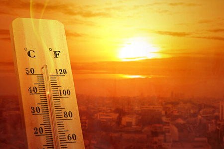 Con registros de hasta 41.5°C en Ojinaga, Chihuahua vive una ola de calor intensa. Se esperan vientos fuertes, tolvaneras y lluvias aisladas en diferentes zonas del estado.