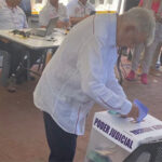 Andrés Manuel López Obrador votó en Chiapas en la primera elección del Poder Judicial. Elogió a Claudia Sheinbaum como la mejor presidenta del mundo y anunció que escribe sobre cultura mexicana.