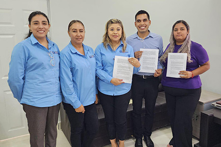 Ayuntamiento de NCG respalda homenaje al magisterio local al encargarse del parque a espaldas del ISSSTE. Se comprometió a su mantenimiento y conservación.