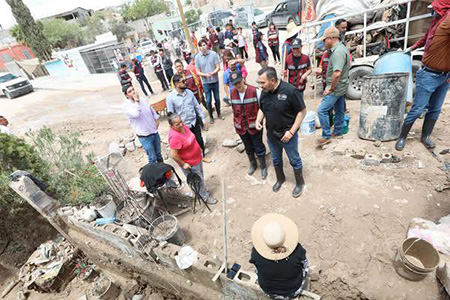 Con apoyo estatal y de dependencias municipales, el Ayuntamiento de Juárez distribuyó materiales de construcción a las primeras 100 familias afectadas por lluvias. La ayuda seguirá llegando a más personas conforme se actualicen los censos.