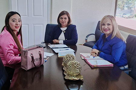 La titular de Educación en NCG, Alejandra Chinolla, gestionó ante SEECH la creación de la primaria “Miguel Ángel Escárcega” para beneficiar a colonias del sur. SEECH orientó el proceso administrativo.