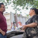 Inundaciones en Juárez dejan más de mil damnificados. Pérez Cuéllar coordina atención inmediata; Protección Civil reporta daños severos y pérdida total en al menos 30 viviendas.