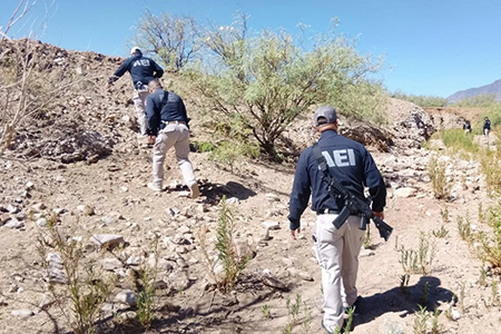 La AEI localizó 52 casquillos percutidos en un operativo realizado en Casas Grandes este 3 de junio, como parte de la búsqueda de personas desaparecidas. El hallazgo fue asegurado para investigación.