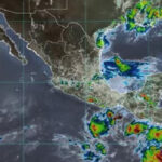 El ciclón tropical Cinco-E se formó al sur del Pacífico, cerca de Chiapas y Guerrero. Podría convertirse en la tormenta Erick y traer lluvias intensas, oleaje y deslaves en Oaxaca y Chiapas.